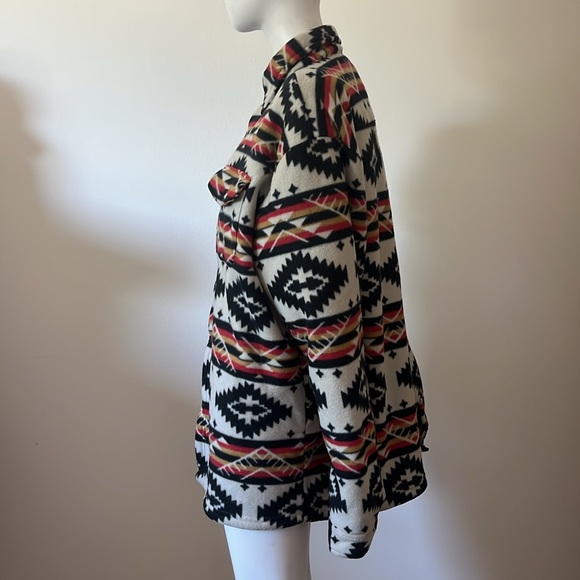 Original Deluxe Geometric Patterned Button-Up Jacket - Picture 2 of 9